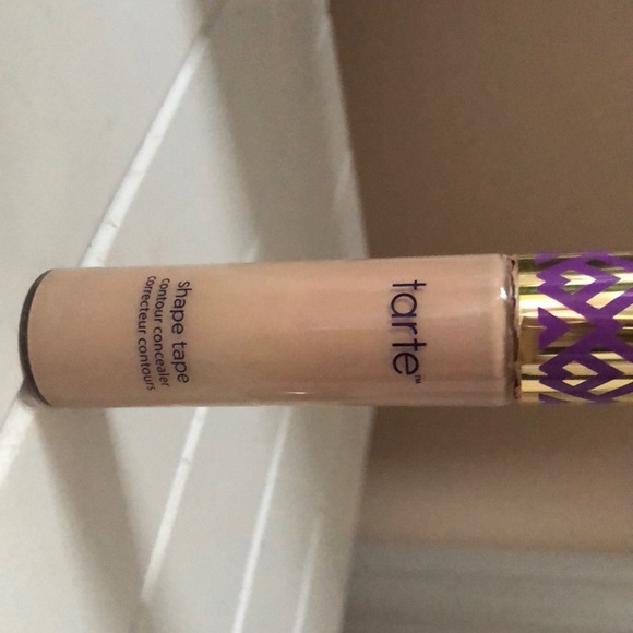 Tarte shape tape concealer. - Picture 2 of 3